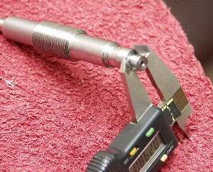 Measuring the worm end roller on the EQ6