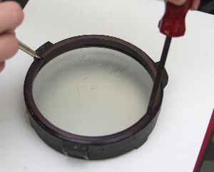 Removing the primary mirror from the TAL mirror cell